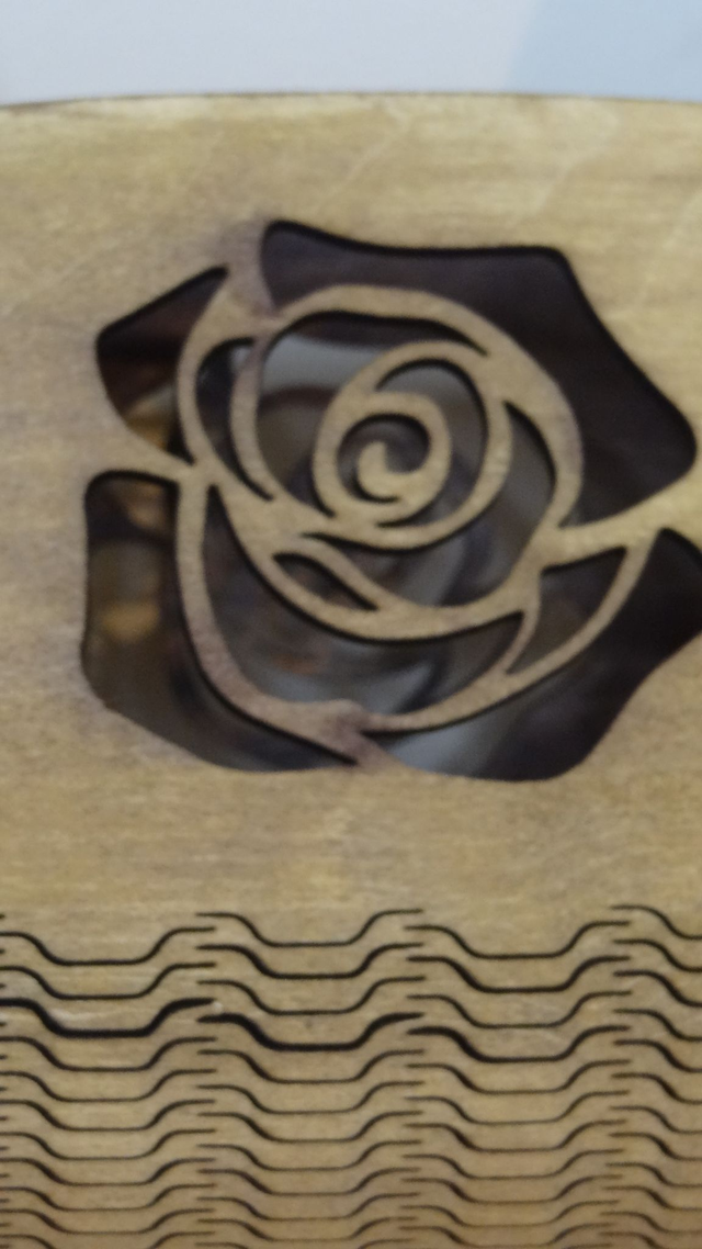 Sac en bois de soirée Visage et Rose