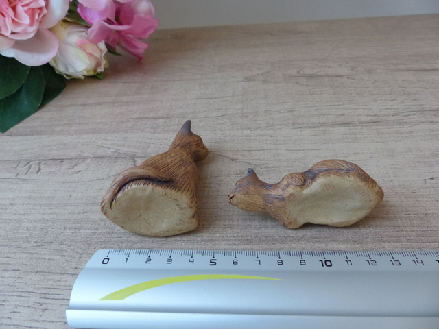 Duo de Figurines Chats Marron en Argile – Sculptées à la Main – Vintage Rare