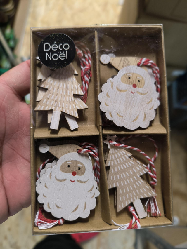 DECORATION NOEL 8 PIECES