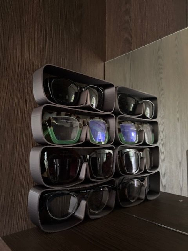 La Posée — support lunettes