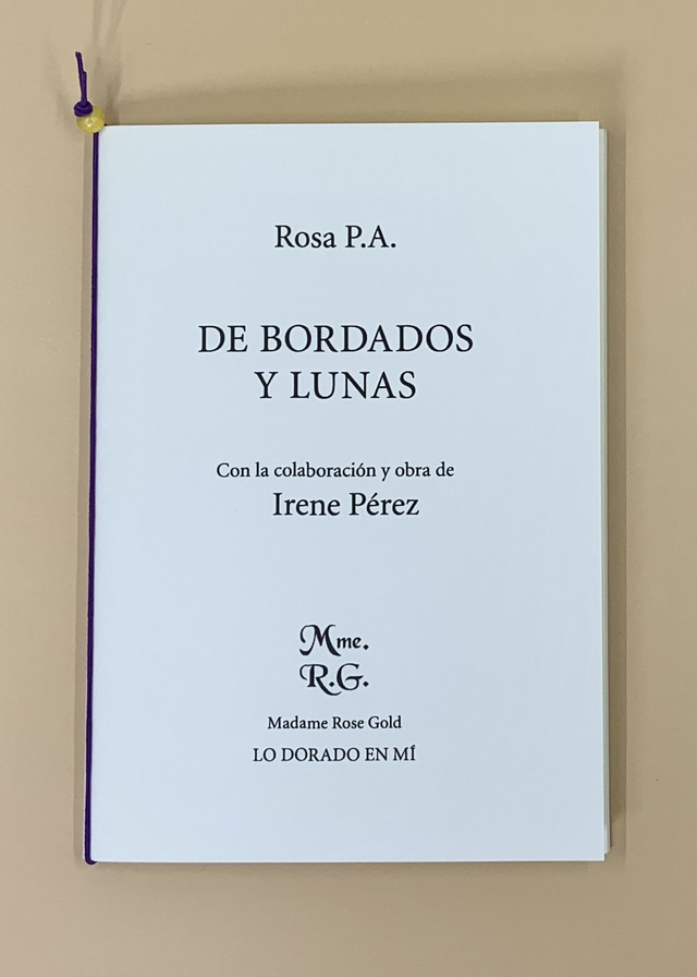 R-011 De bordados y lunas