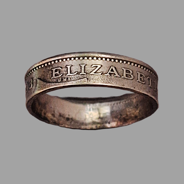 UK Ten Pence 2003 coin ring   