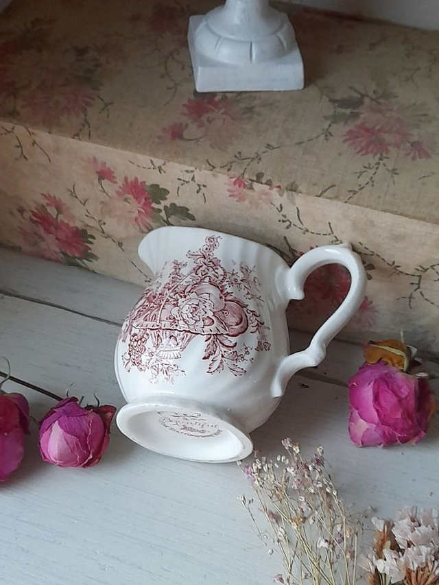 pichet ou pot ancien anglais