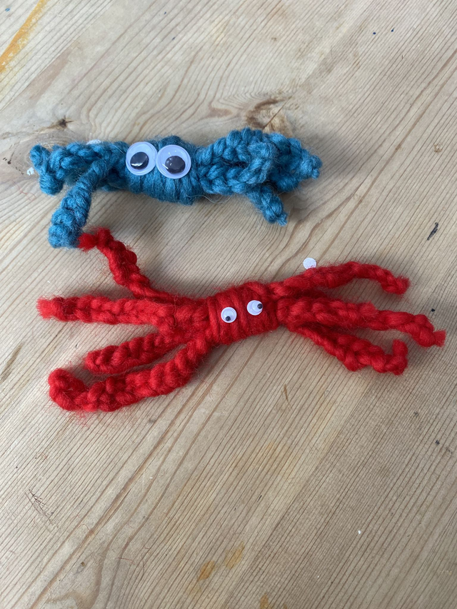 Kids Holiday Craft Session