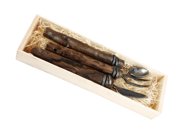 Grillihaarukka, veitsi, lusikka (lahjapakkaus)