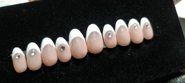 French Coquillage white