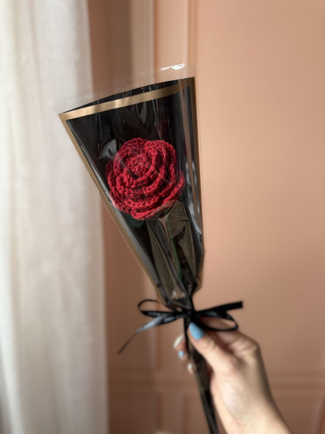 Rose rouge foncé