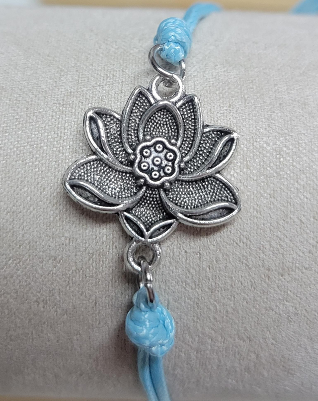 Bracelet simple lotus bleu