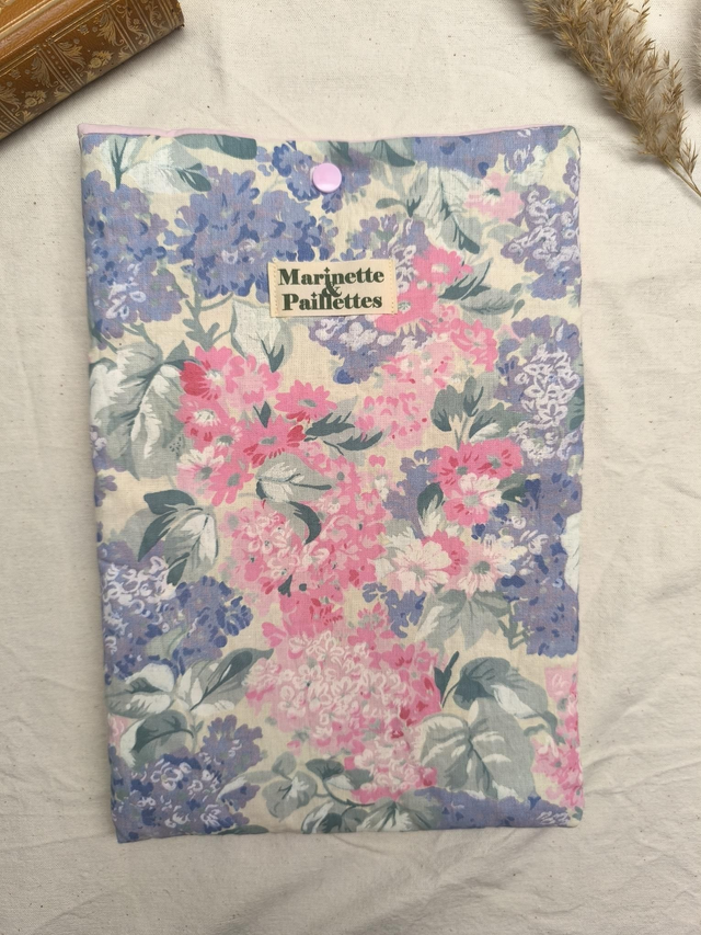 Pochette à livre broché - fleurs roses et bleues
