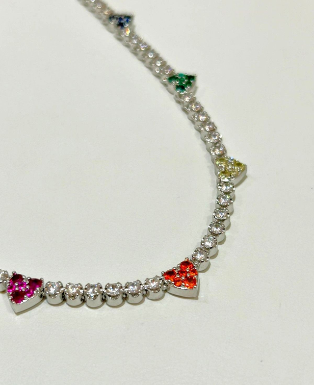 RIVIERA ZIRCÔNIAS REDONDAS 2MM CORAÇÕES COLORIDOS BANHADO EM RÓDIO BRANCO