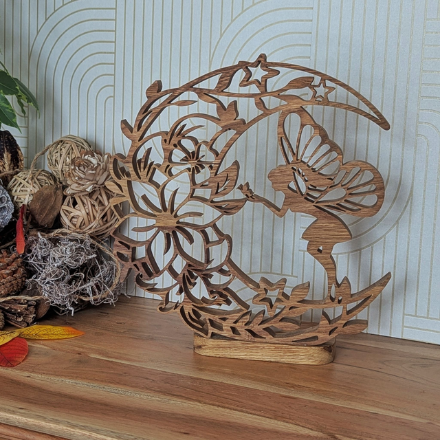 Lune féerique en chêne 