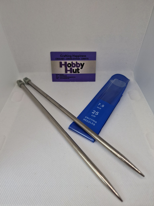 Knitting Needles Size 7.0mm 25cm long