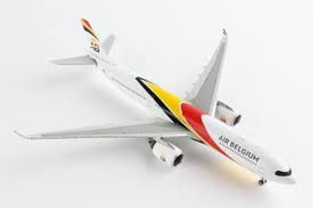 1/400 Airbus A330-900neo Air Belgium OO-ABG
