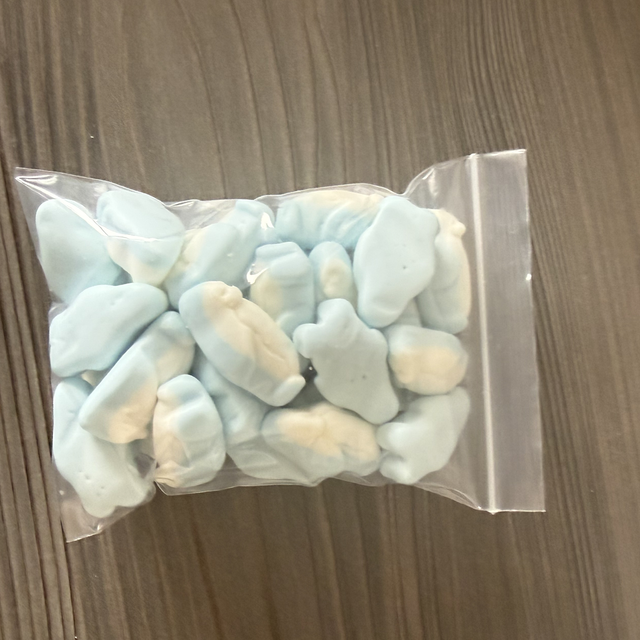 100g Christmas penguins 