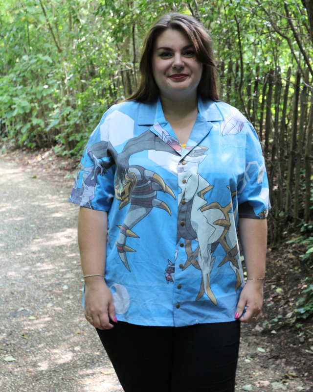 Chemise Upcyclée Oversize – Pokémon Légendaires – Taille 44 Unisexe 
