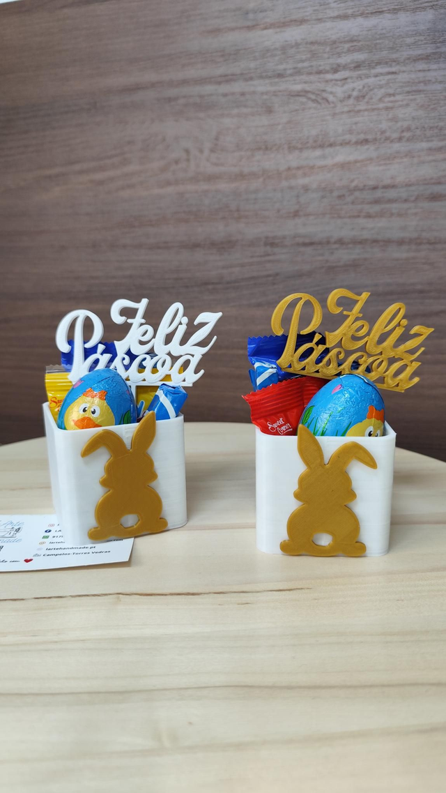 Vaso com doces coelho da Páscoa 