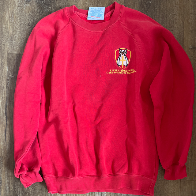 Logo Jumper size 32”