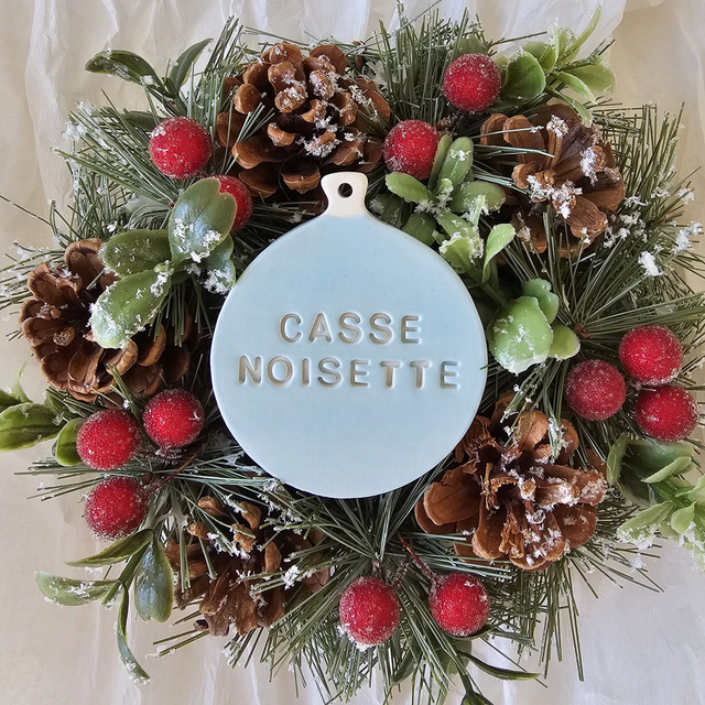 Boule de Noël CASSE NOISETTE
