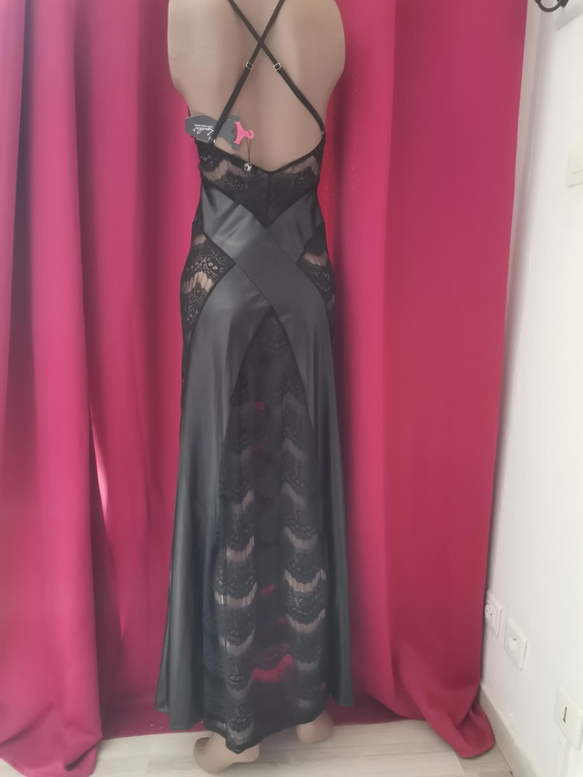 Robe longue dentelle