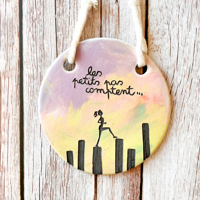 Bijou de mur « les petits pas comptent… »