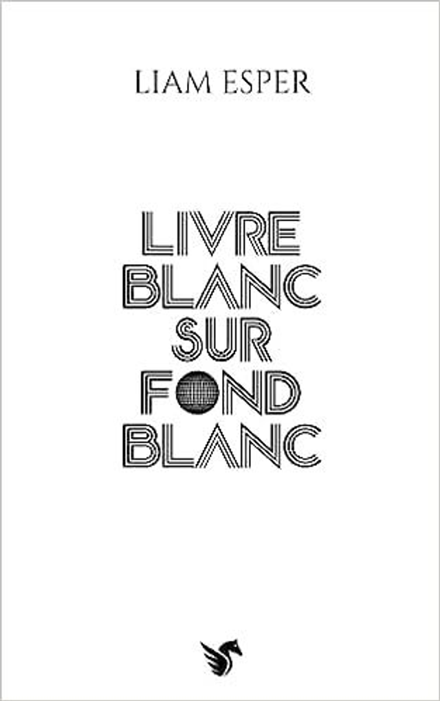 Livre blanc sur fond blanc