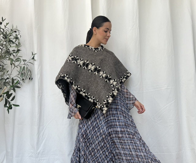 7.1 Poncho lana gris 