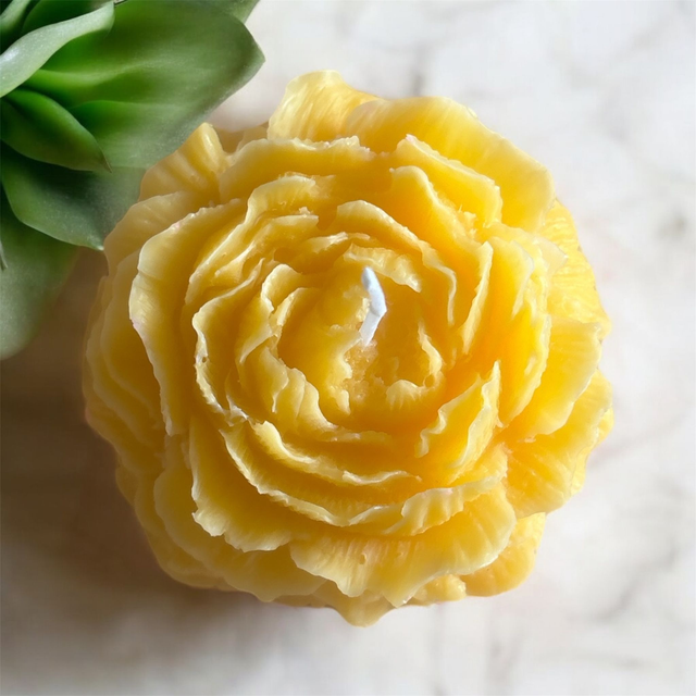 Bougie fleur jaune