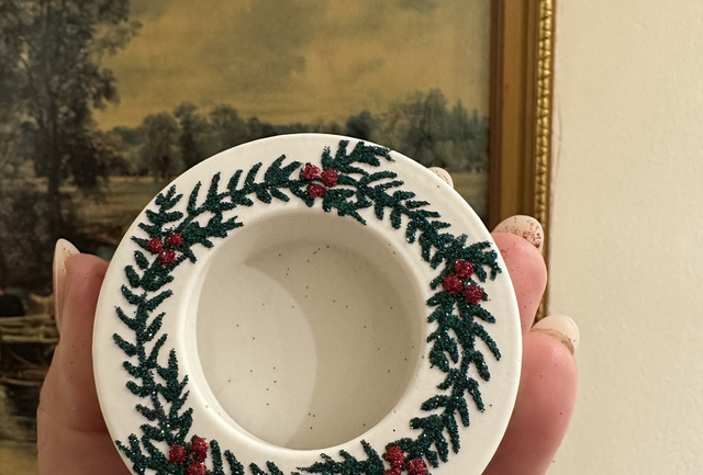 CHRISTMAS TEALIGHT HOLDER