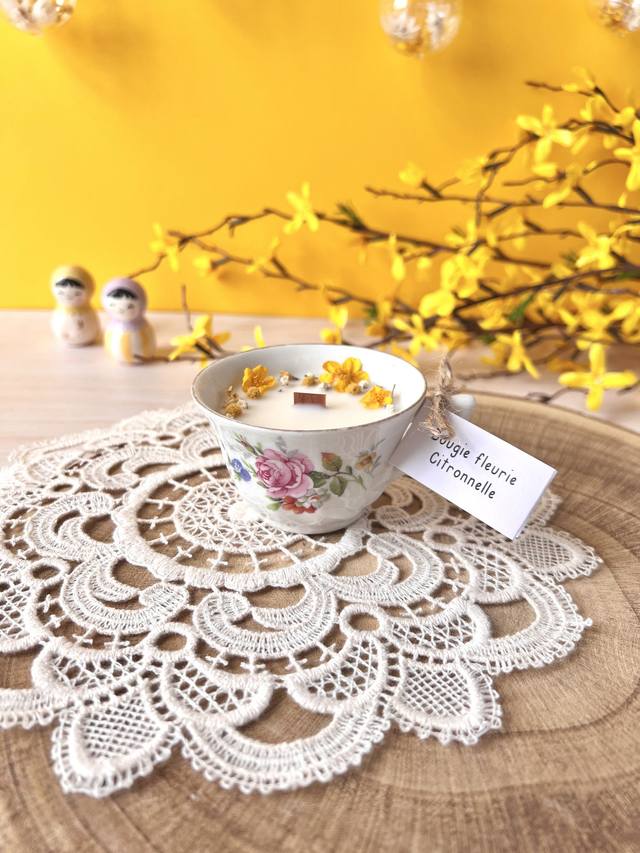 🌼 Bougie Citronnelle - tasse à café "bouquet fleuri"