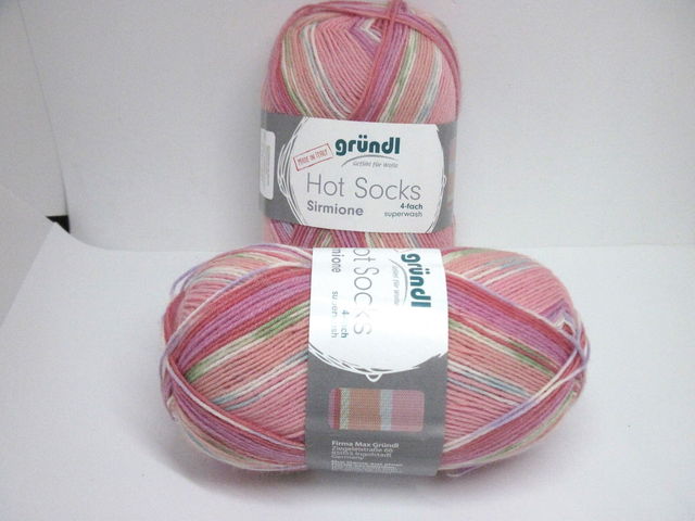 Pelote de fil à tricoter &quot;chaussettes&quot;  