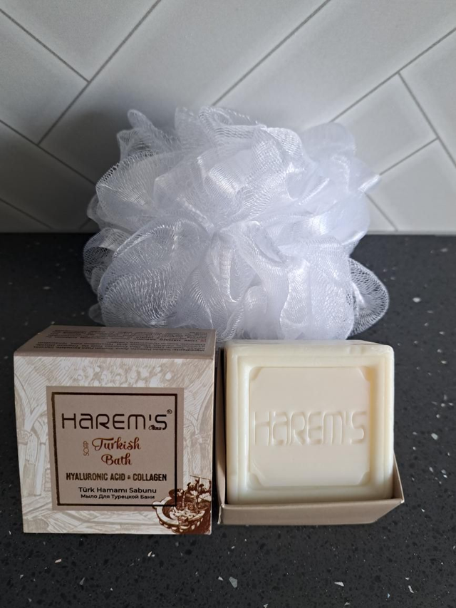 Soap & A Scrunch (Scrunch Colour May Vary)