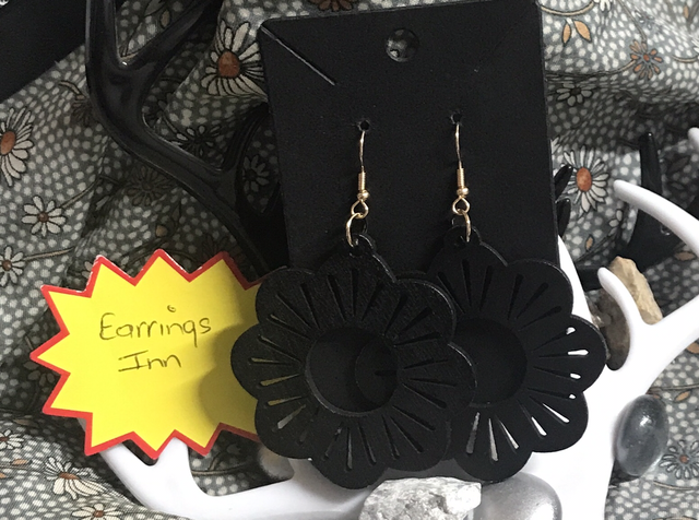 Black Wood Dangling Earrings-SWDE96