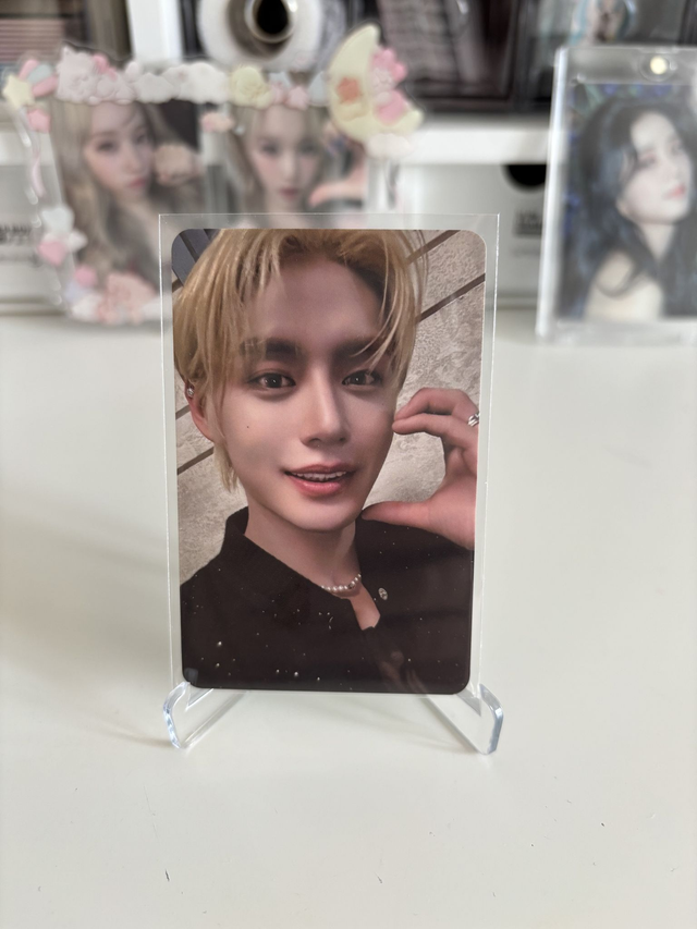 PC OFFICIEL DE JIWOONG DE ZB1