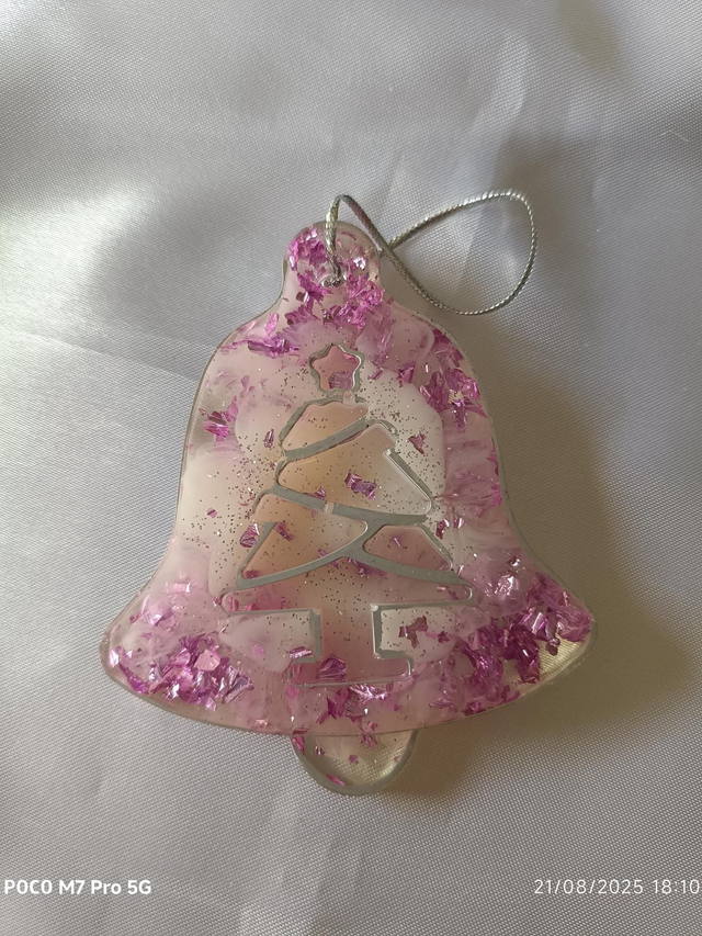 Pochette de suspension en résine