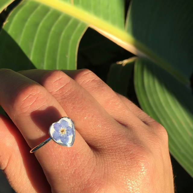 “Forget me not” flower Ring