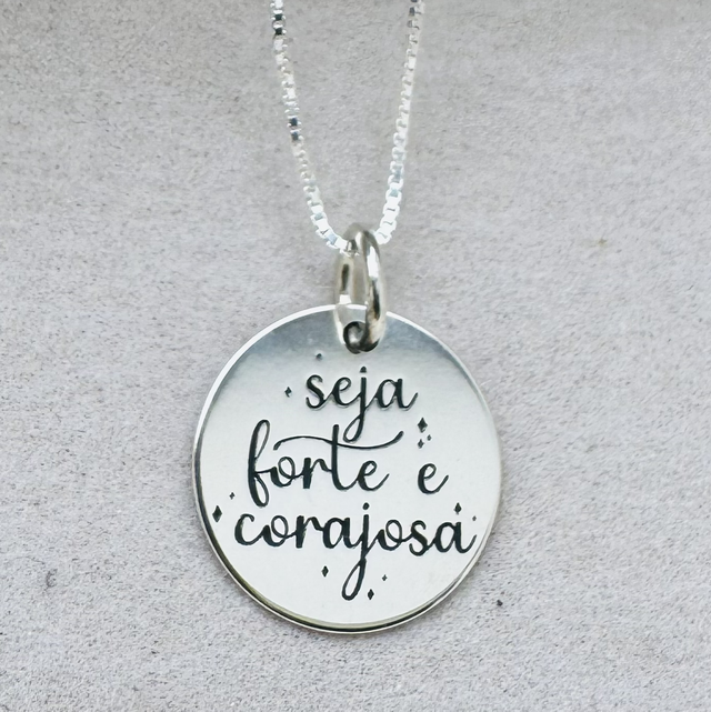 Colar Seja forte e corajosa ❌ ESGOTADO 