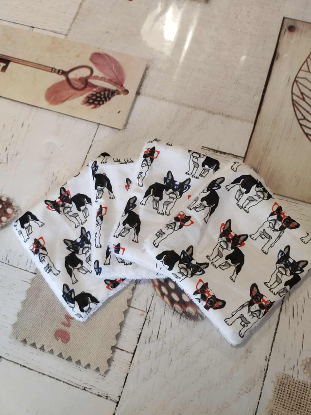 LINGETTES DEMAQUILLANTES PAR 4 BOULEDOGUE