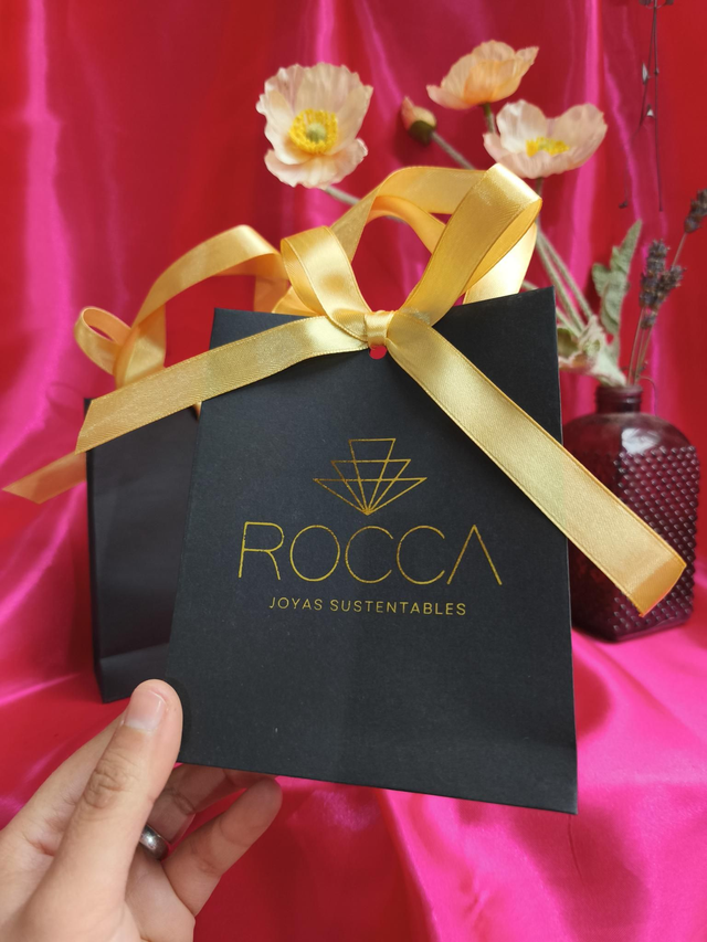 10 Bolsas 11x4x14 cm Bond 110gr aplicación foil asa+ moño