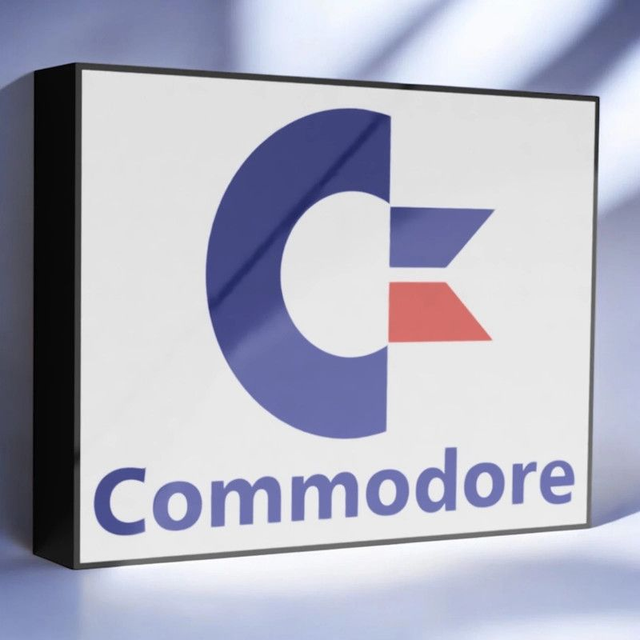 Lampe 3D Commodore Rétro LED - L’icône du gaming illumine ton espace !