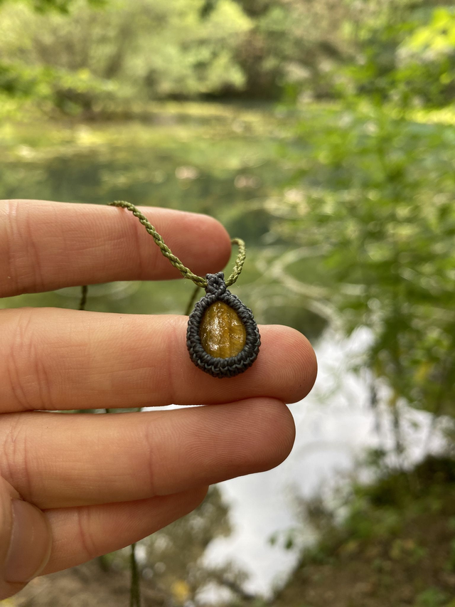 Tigerauge Mikromakramee Halskette