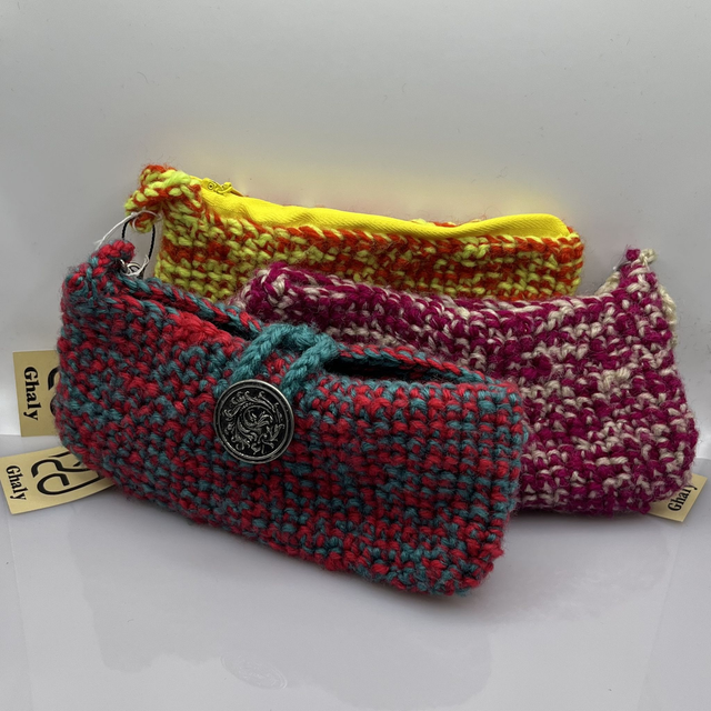 Pochette « crochet »