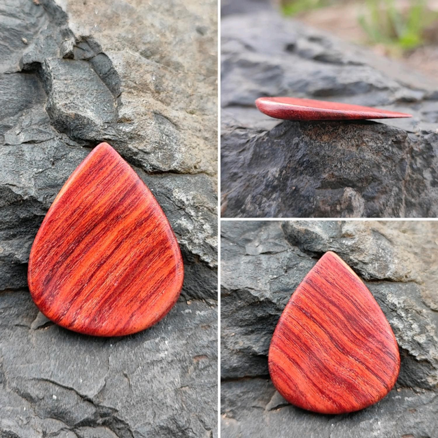 Médiator en Bois de Rose