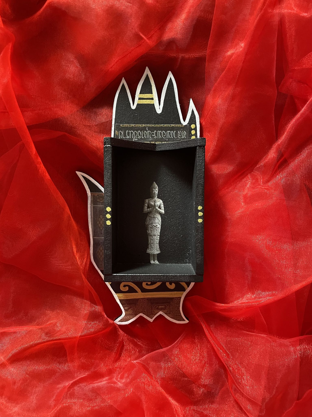 Module à Bibelot - Main