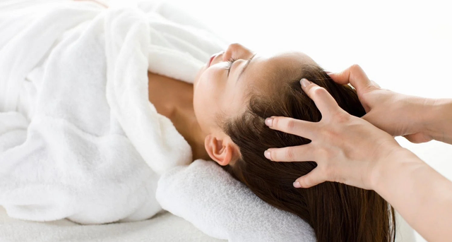 Masaje craneal y facial 