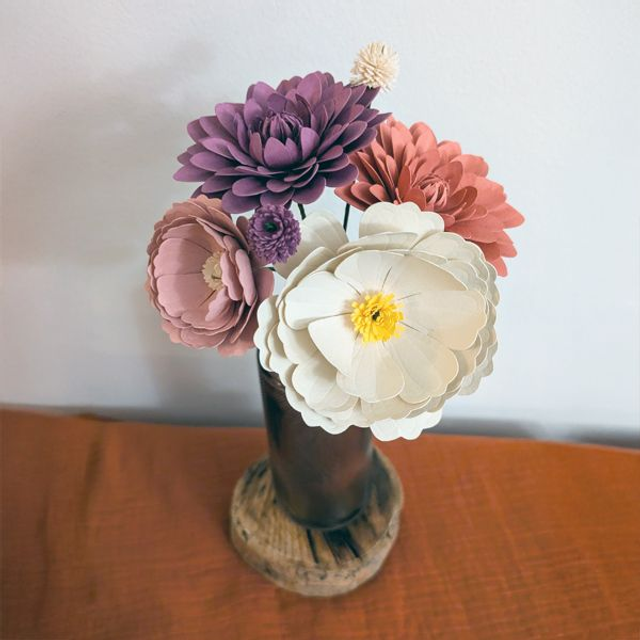 Bouquet pivoines et dahlias - violet et roses