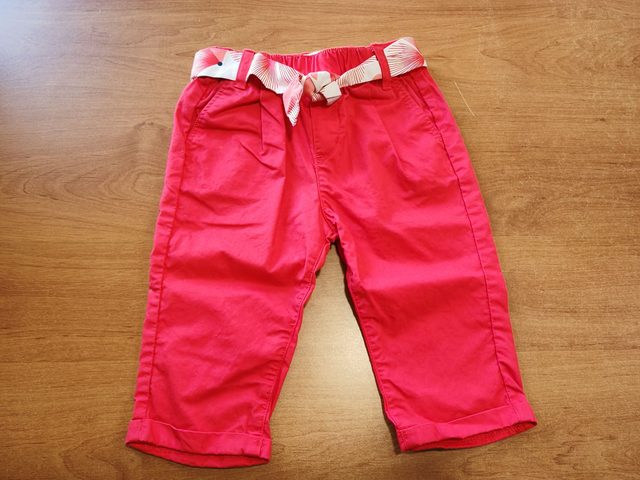 Pantalon rouge léger 12 mois