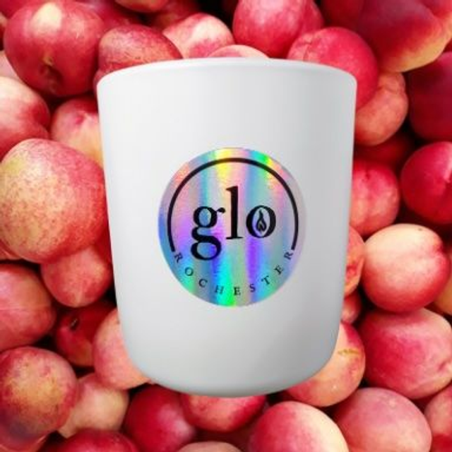 Peach Couture &amp; Cardamom by Glo Candles