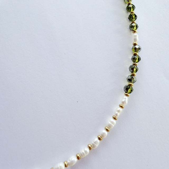 Olivia - Olive Green & Pearl Beaded Choker Style Necklace