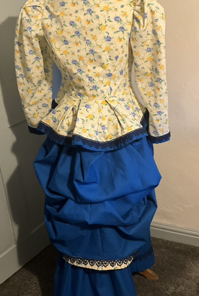 3 piece Bustle Ensemble 017