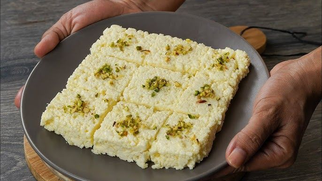 Kalakand (350g) – Indian Milk Cake Sweet